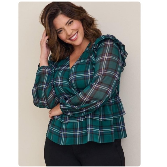 NWT Torrid Chiffon Ruffled Surplice V-Neck Faux Wrap Peplum Crop Blouse Green 1X - Picture 1 of 11